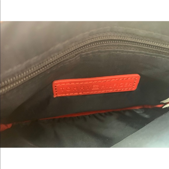 Blush Tommy Hilfiger wristlet - Picture 5 of 5